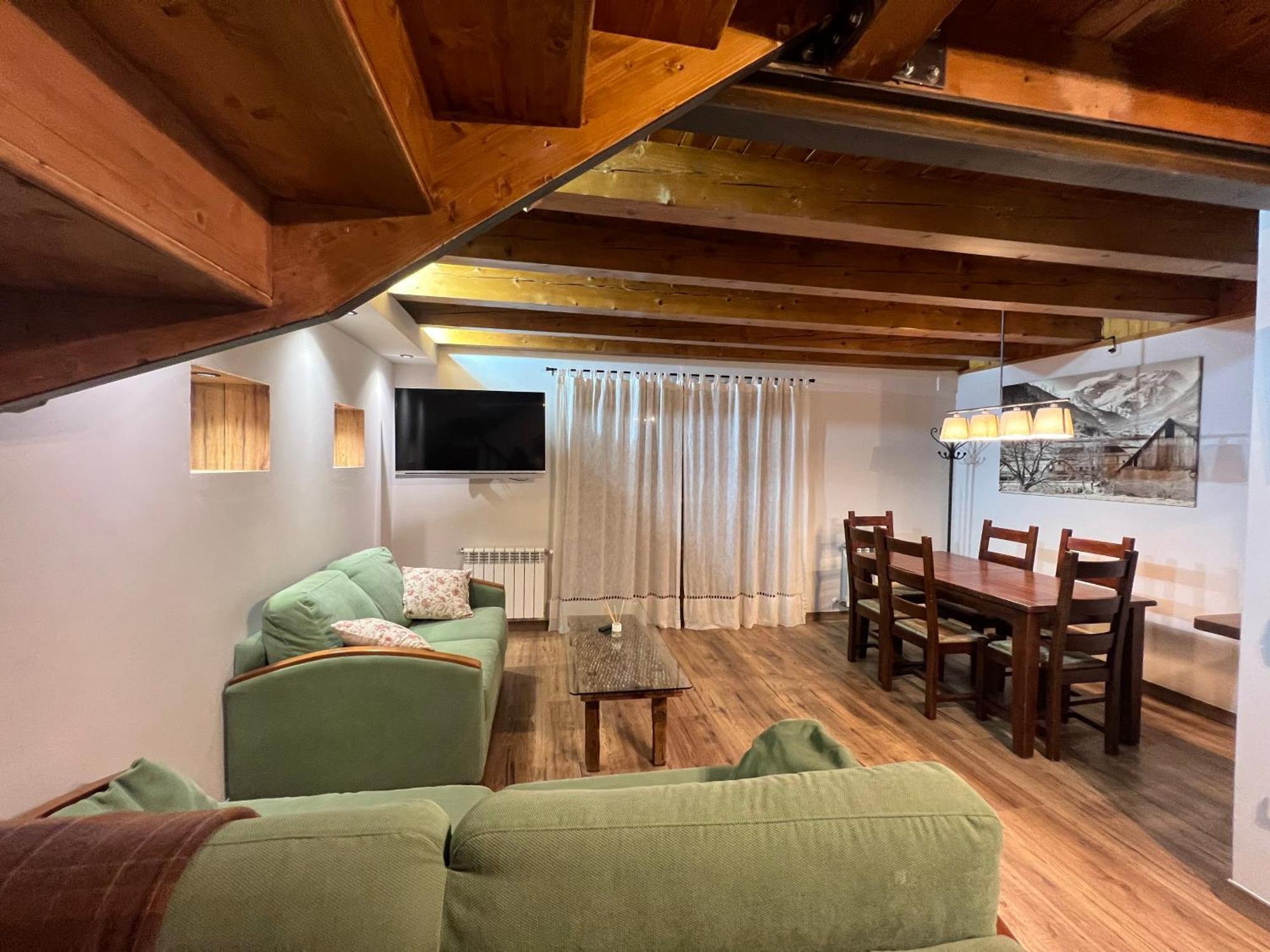 Luxury Con Jardin Arties